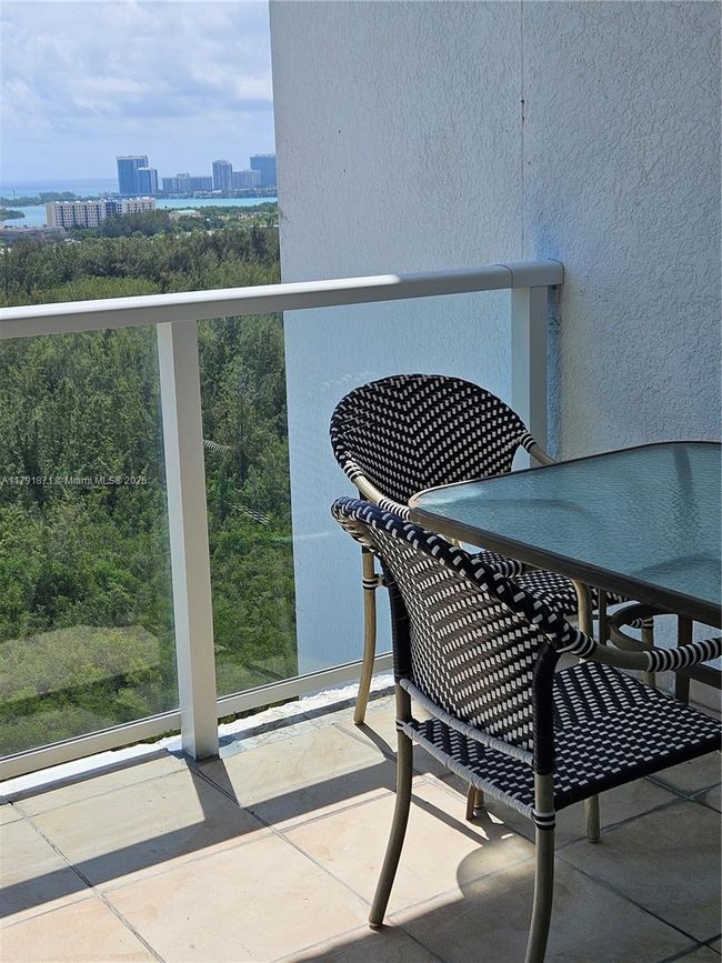 APT-2202 - 15051 Royal Oaks Ln, Condo with 2 bedrooms, 3 bathrooms and null parking in North Miami FL | Image 24