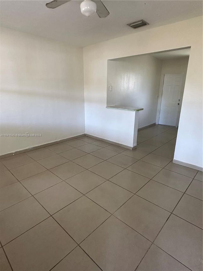 1 - 204 Se 10 Th St, Home with 2 bedrooms, 1 bathrooms and null parking in HALLANDALE BEACH FL | Image 6