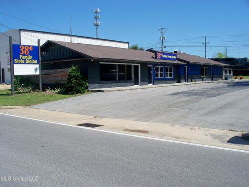 1220 Bienville Blvd, Ocean Springs, MS, 39564-2912 | Card Image