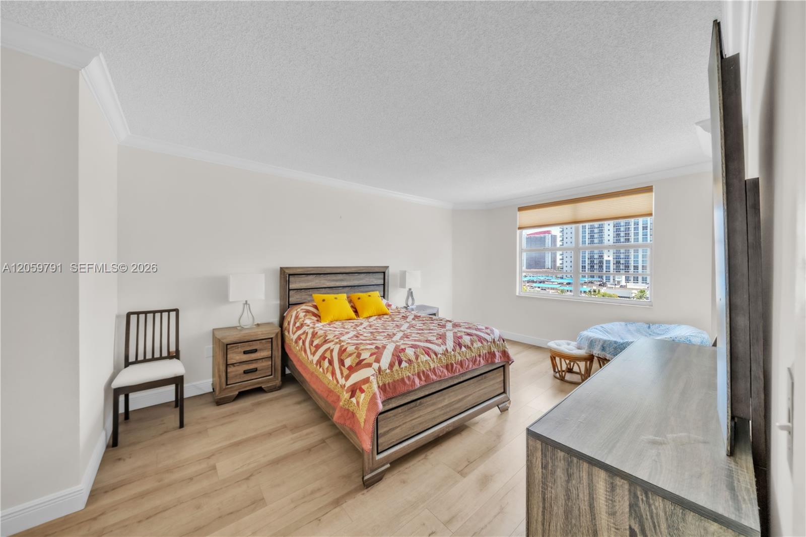 Residential Lease in Hallandale Beach