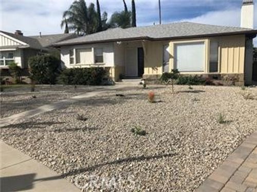 6559 Bothwell Rd, Reseda, CA, 91335-5712 | Card Image