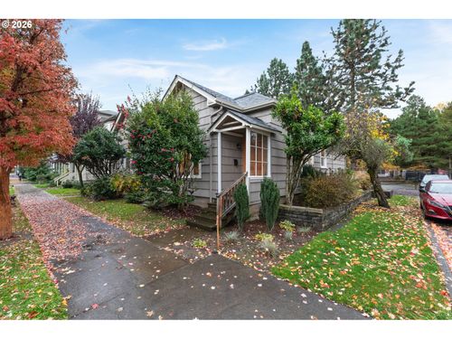 1-1802 Se Morrison St, Portland, OR, 97214-2731 | Card Image
