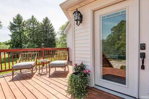 7425 S Harmony Rd, Bloomington, IN, 47403-9709 | Card Image