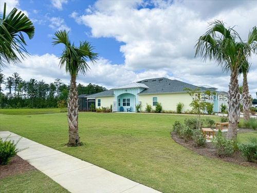 567 Weekend Ave, Hardeeville, SC, 29927-2136 | Card Image