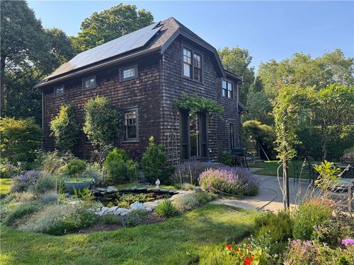 68 Sachuest Way, Middletown, RI, 02842-5748 | Card Image