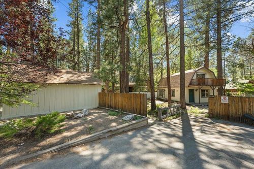 880 Jaybird Ln, Big Bear Lake, CA, 92315 | Card Image