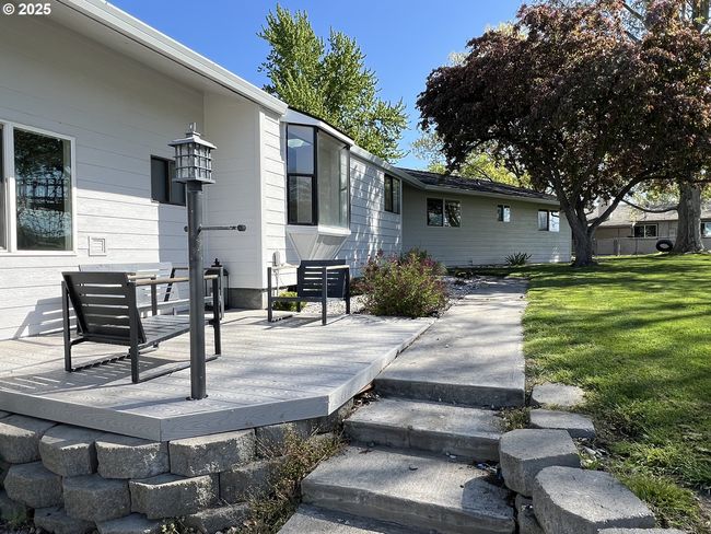 1082 E Highland Ave, House other with 5 bedrooms, 3 bathrooms and 2 parking in Hermiston OR | Image 12