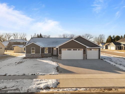 N9041 Southtowne Drive, HARRISON, WI, 54952 | Card Image