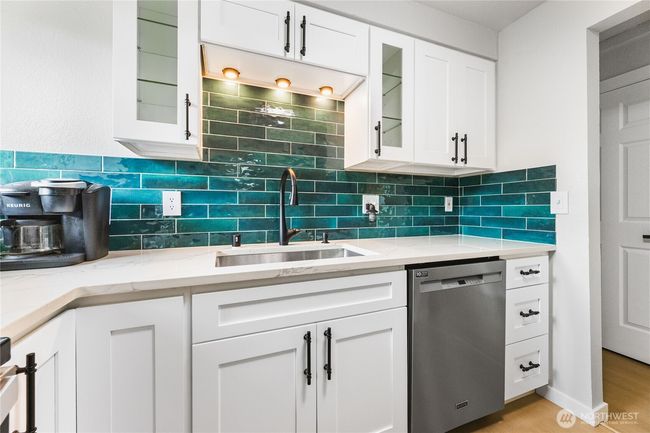 60 E Olyview Pl, House other with 3 bedrooms, 2 bathrooms and null parking in Grapeview WA | Image 5
