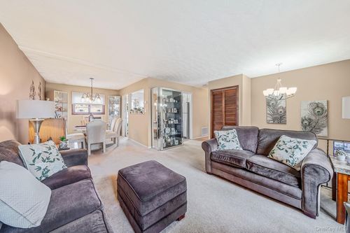 141 Conerty St, Brentwood, NY, 11717-5025 | Card Image