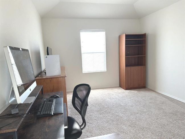 404 Andover Ln, House other with 4 bedrooms, 3 bathrooms and 2 parking in Uhland TX | Image 16