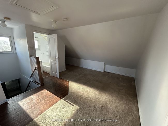 2 - 303 Muriel Ave, Home with 2 bedrooms, 1 bathrooms and 2 parking in Oshawa ON | Image 7