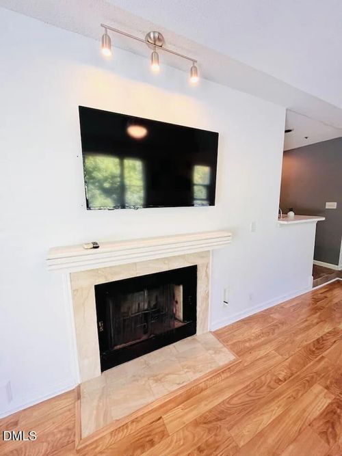 302-1021 Brighthurst Dr, Raleigh, NC, 27605-1271 | Card Image