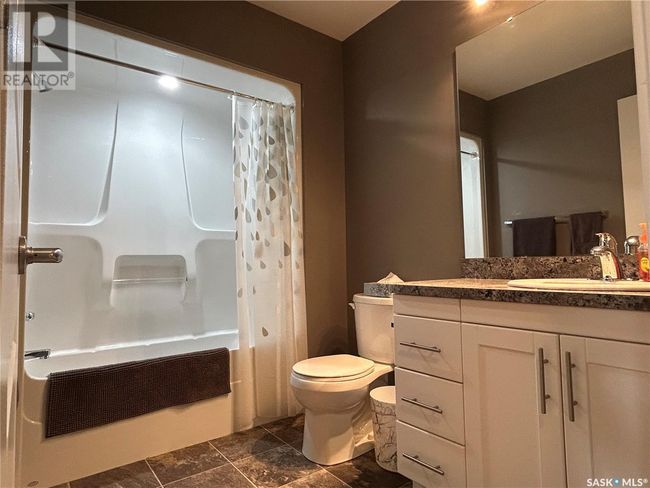 6 - 697 Sun Valley Dr, Townhouse with 4 bedrooms, 4 bathrooms and null parking in Estevan SK | Image 27