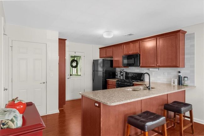 397 Cypher Dr, Townhouse with 3 bedrooms, 3 bathrooms and 1 parking in Suwanee GA | Image 8