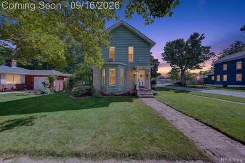 202 Saint Clair St, Almont, MI, 48003-1058 | Card Image