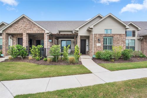 2644 Chardonnay Ct, Grand Prairie, TX, 75054-6689 | Card Image