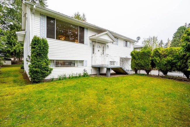 7285 140 Street, House other with 5 bedrooms, 2 bathrooms and 6 parking in Surrey BC | Image 1