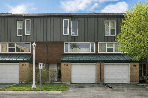 118 Brae Glen Lane Sw, Calgary, AB, T2W1B6 | Card Image