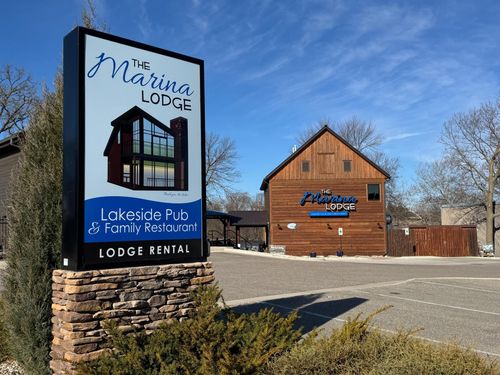 501 & 504 Lake Avenue, Fairmont, MN, 56031 | Card Image