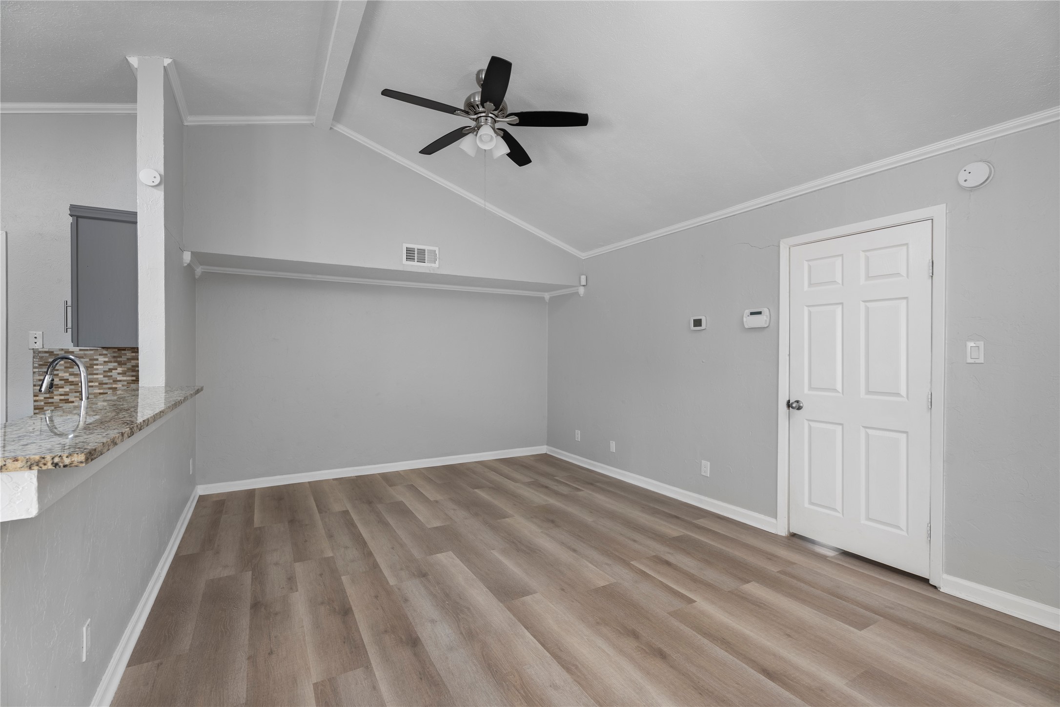 Residential Lease in The Colony 4