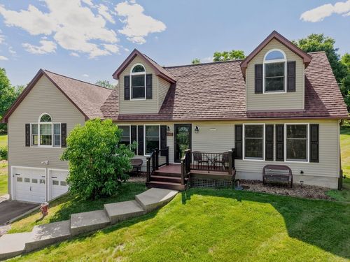 274 Strong St, Amherst, MA, 01002-1848 | Card Image
