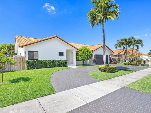 3776 Sw 107th Ct, Miami, FL, 33165-3648 | Card Image