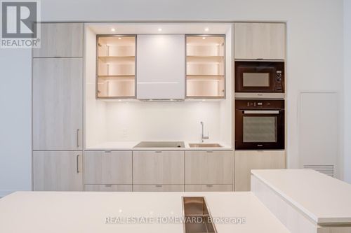 4901-11 Yorkville Avenue, Toronto (Annex), ON, M4Y0B7 | Card Image