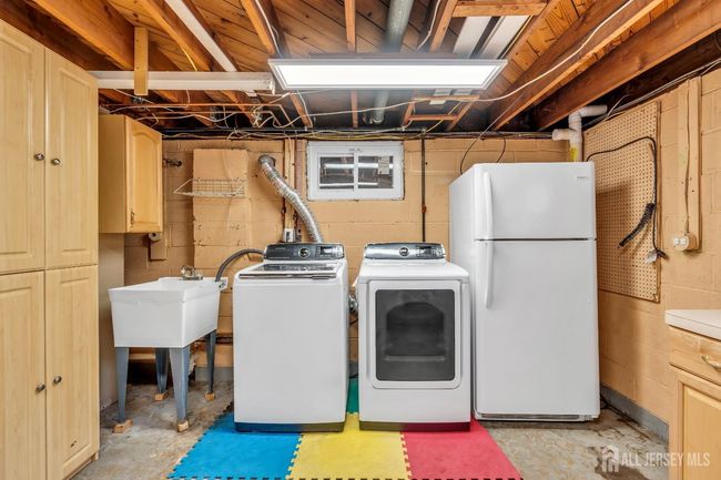 27 Brookside Rd, House other with 3 bedrooms, 3 bathrooms and null parking in Edison NJ | Image 23