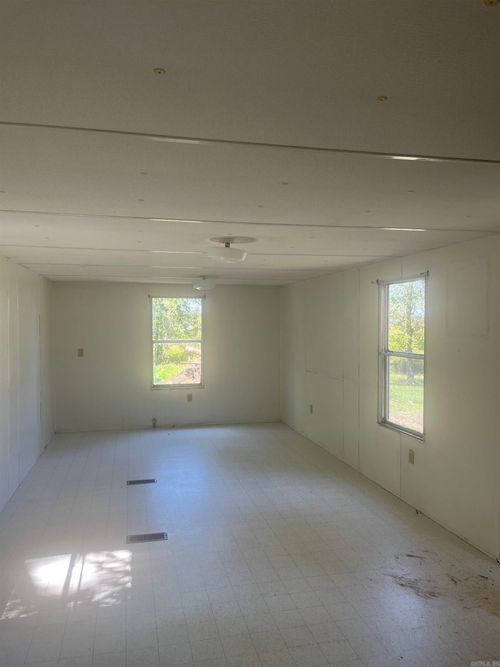 12 Dunbar Rd, Conway, AR, 72032-9068 | Card Image