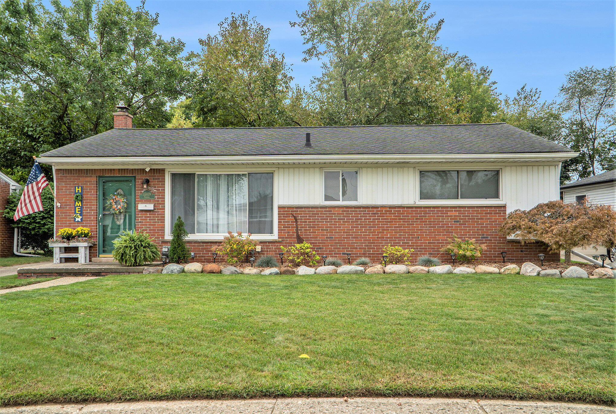 Elmira St, Livonia, MI 48150