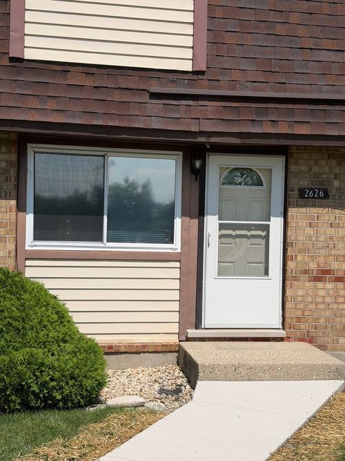 2626-2626 Woodview Ct, Waukegan, IL, 60087-1801 | Card Image