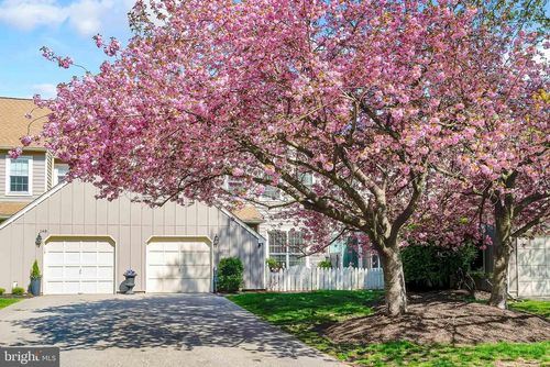 150 Orchard Ct, BLUE BELL, PA, 19422-2813 | Card Image