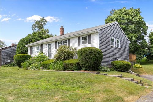 330 Water St, Portsmouth, RI, 02871-4225 | Card Image