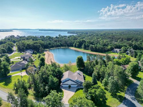 W5281 N Osprey Dr, New Lisbon, WI, 53950-9497 | Card Image