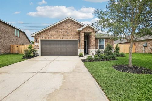 5030 Magnolia Springs Dr, Pearland, TX, 77584-2578 | Card Image
