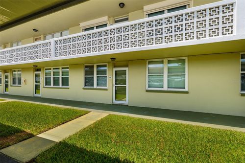 128-4890 Bay St Ne, ST PETERSBURG, FL, 33703-6402 | Card Image