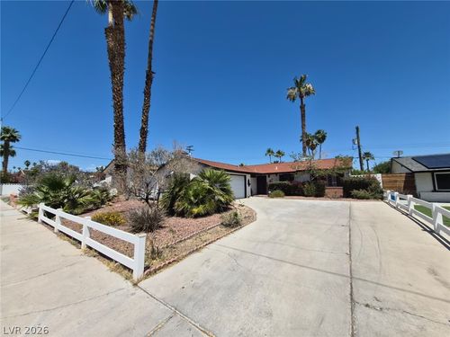 1713 Lamplighter Lane, Las Vegas, NV, 89104 | Card Image