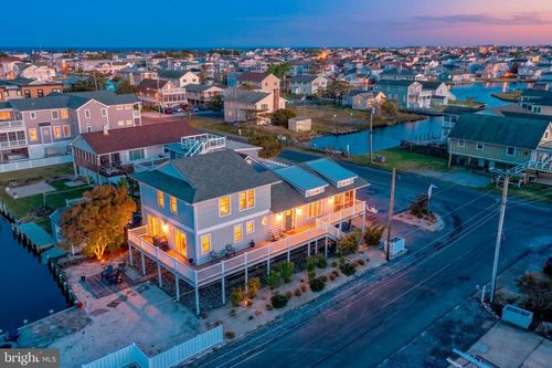 45 W Dagsboro St, FENWICK ISLAND, DE, 19944-4556 | Card Image