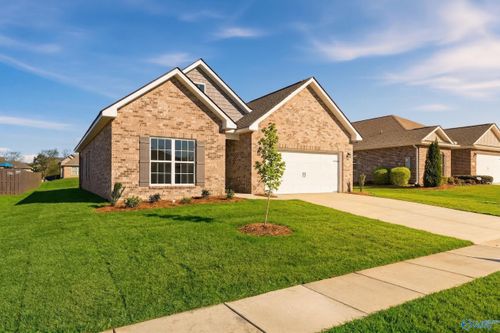 107 River Pointe Dr, New Market, AL, 35761-7777 | Card Image