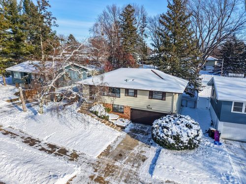 2104 21st Ave Nw, Rochester, MN, 55901-8071 | Card Image