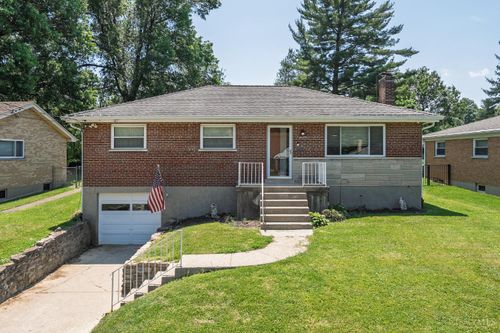 6147 Charity Dr, Cincinnati, OH, 45248 | Card Image