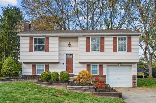 202 Cameron Dr, Cranberry Township, PA, 16066-7308 | Card Image