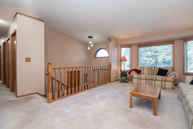 8 Willow Street, House other with 5 bedrooms, 3 bathrooms and 2 parking in Sylvan Lake AB | Image 9