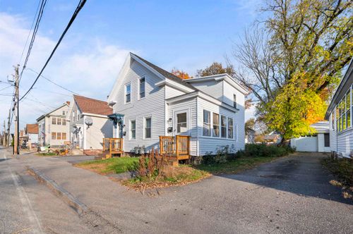 34 Pine Street, Rochester, NH, 03867 | Card Image
