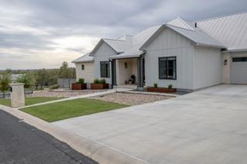 2314 Stone Mdw, Fredericksburg, TX, 78624-8045 | Card Image