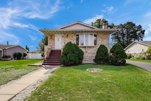 192 W 28th St, South Chicago Heights, IL, 60411-4712 | Card Image