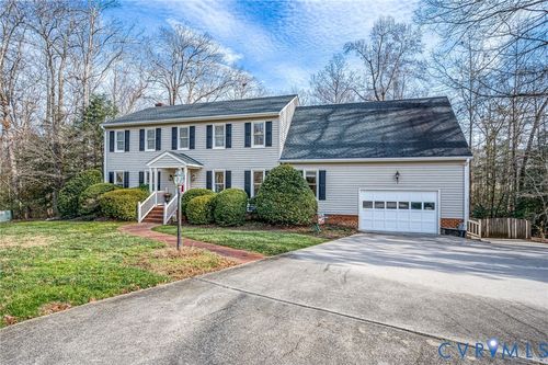 5301 Krag Rd, Chester, VA, 23831-1585 | Card Image