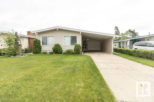 9811 97 St, Westlock, AB, T7P2A4 | Card Image