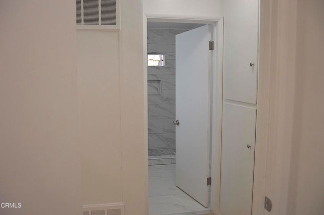 Pro Hallway | Image 10